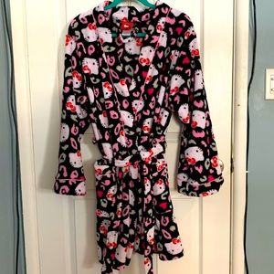 Hello kitty robe 😻🎀